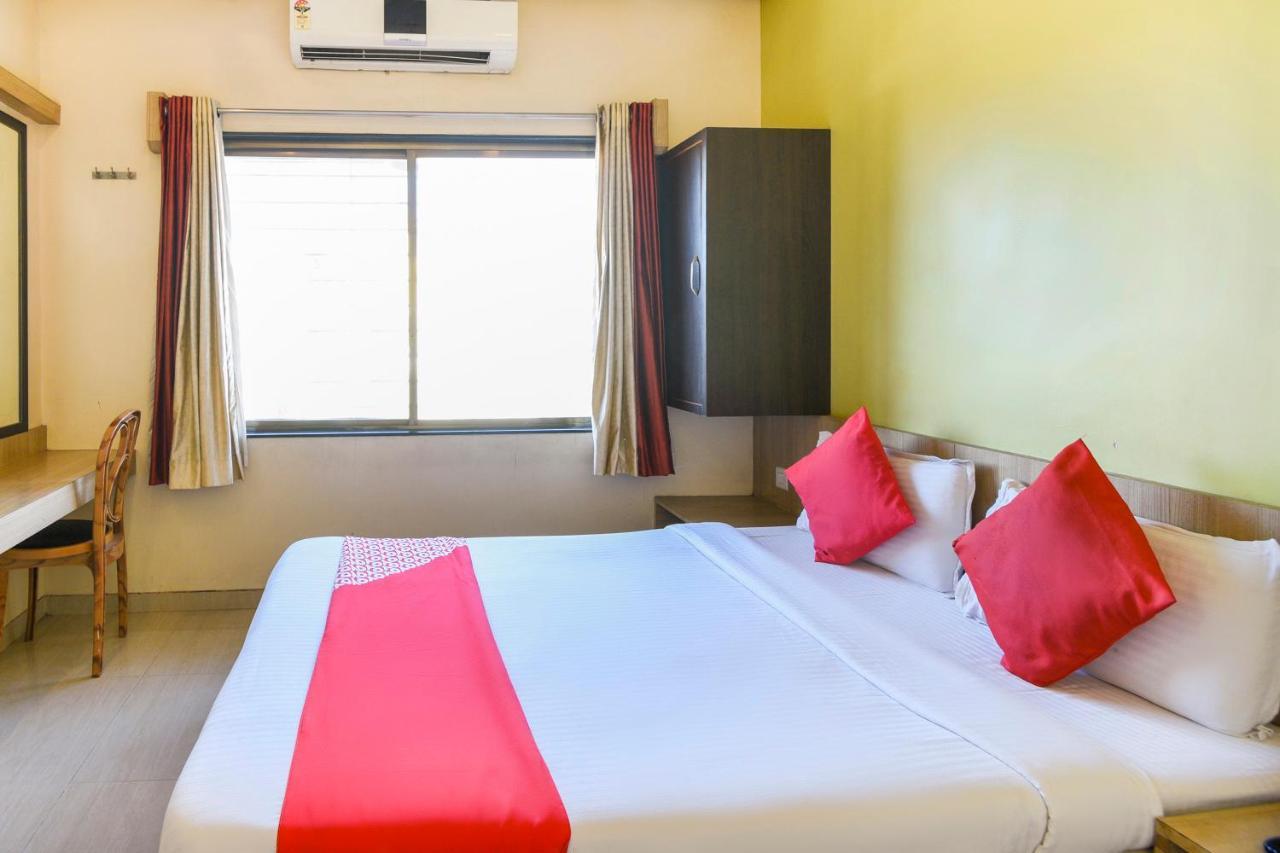 Sai Palkhi Hotel เชอร์ดี ภายนอก รูปภาพ