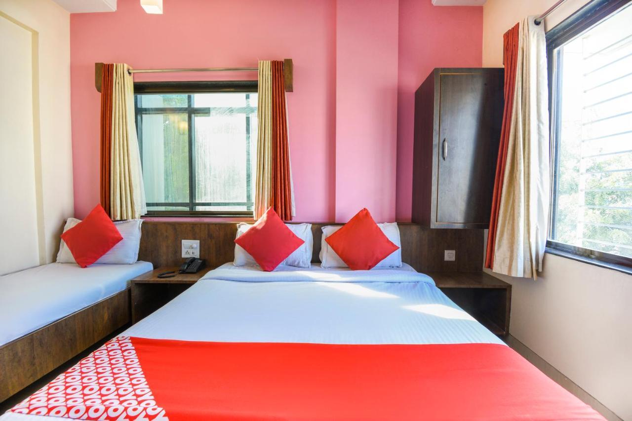 Sai Palkhi Hotel เชอร์ดี ภายนอก รูปภาพ